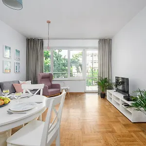 Shortstaypoland Krucza Warszawa
